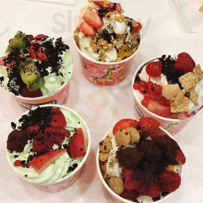 Tutti Fruitti Frozen Yogurt