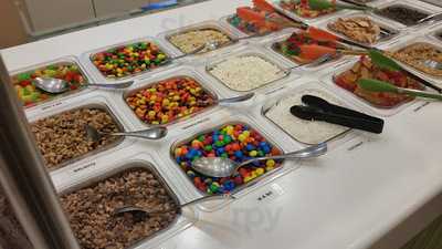 Tutti Fruitti Frozen Yogurt