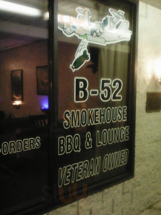 B52  Smokehouse Bbq & Lounge