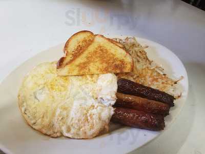 Clubhouse Sports Bar And Grill