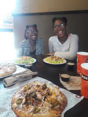 Schlotzsky's Cinnabon