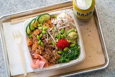 Grubby's Poke & Fish Market