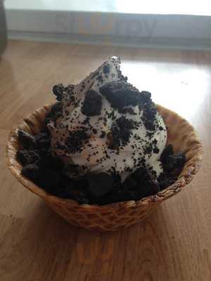 Big Daddy's Ice Cream And Hot Dogs