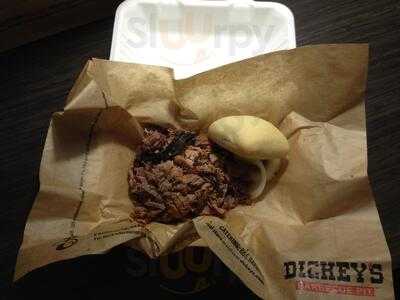 Dickey's Barbecue Pit