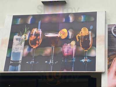 Arturo's American Grill