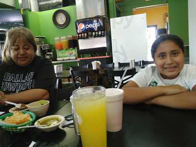 Taquitos Ravi Restaurant