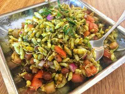 Radhe Chaat Express