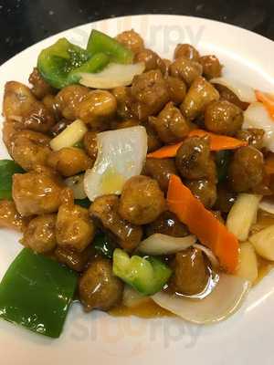 Chu's Quik Wok Chinese Cuisine