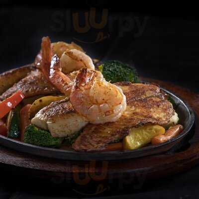 Mariachi's Grill & Cantina