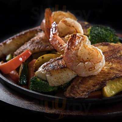 Mariachi's Grill & Cantina