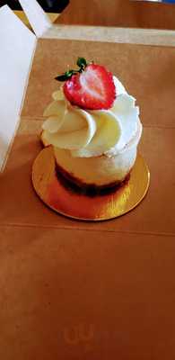 Whisk & Arrow Sugar Studio