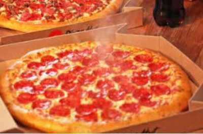 Pizza Hut-wing Street