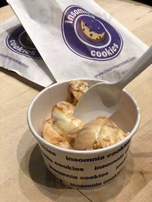 Insomnia Cookies