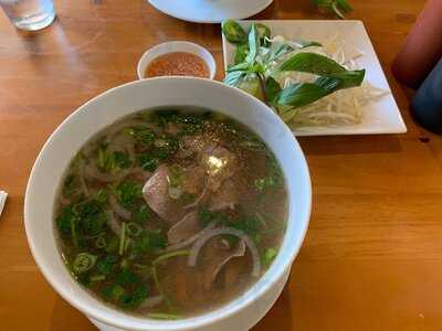 Vinason Pho & Grill
