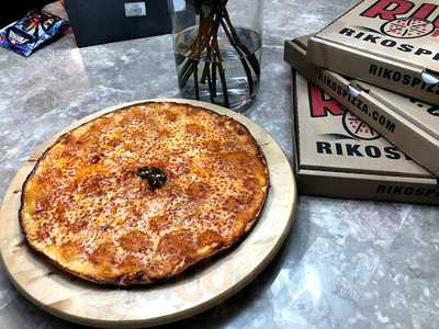 Riko's Pizza