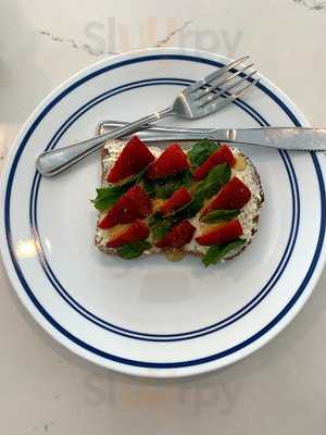 Bluestone Lane Beverly Hills Coffee Shop