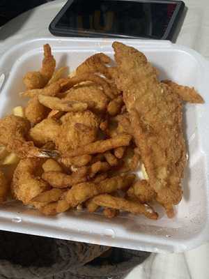 Skippers Seafood 'n Chowder