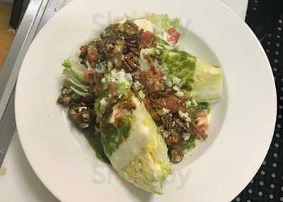 Benchwarmer Pub And Grill