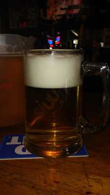 Beverly's Bar & Grill