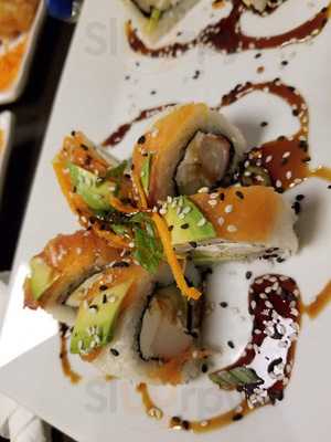 La Isla Yokomo Sushi And Seafood