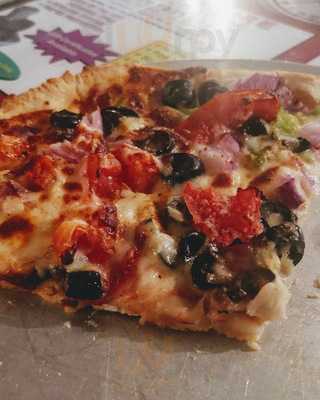 Ozzys Craft Pizza And Salads