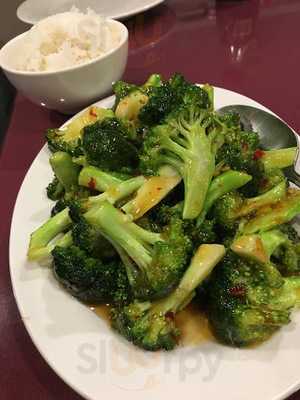 Madame Wu's Chinese Restaurant