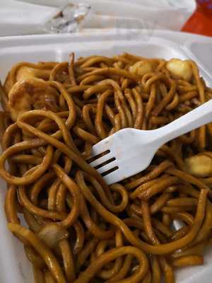 Happy Dragon Chinese Cafeteria