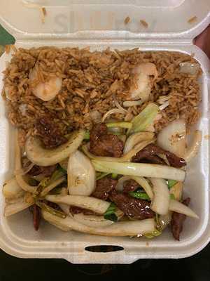 Happy Dragon Chinese Cafeteria