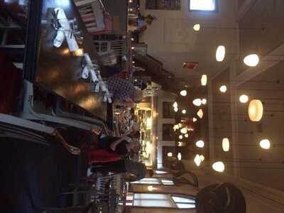 Merchants Pub & Plate