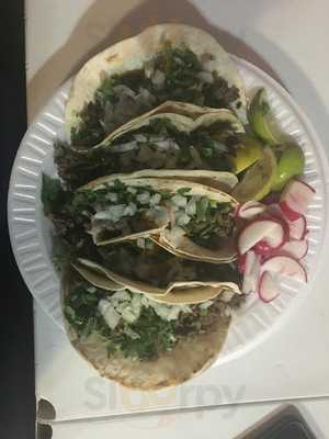 Los Compadres Taqueria