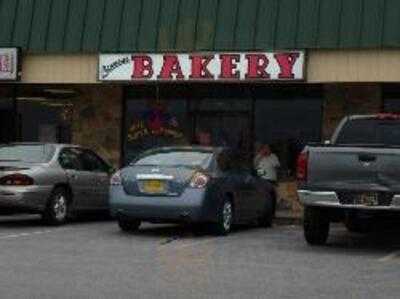 Cannon's Custom Cakes And Bakery