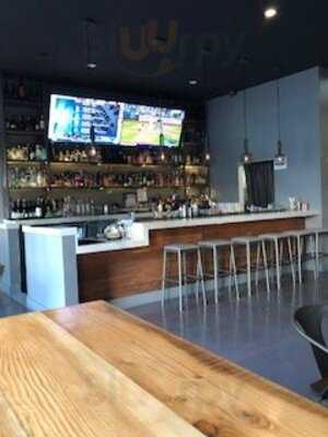 Kingkat Bar & Eatery