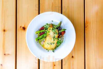 Mass St. Fish House & Raw Bar