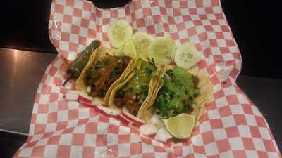Taco's El Pueblo