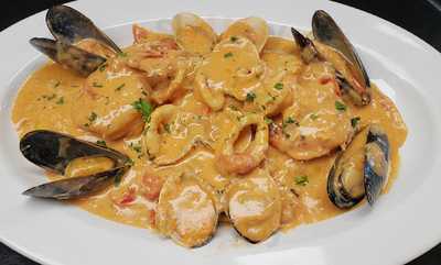 Flamin Pizza And Subs