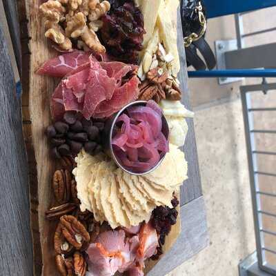 Flying Vine Wine Bar And Bistro