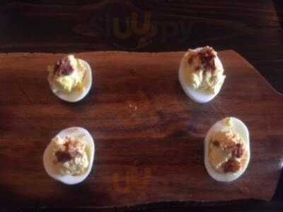 Flying Vine Wine Bar And Bistro