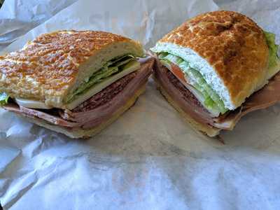 Harry's Shoreview Deli