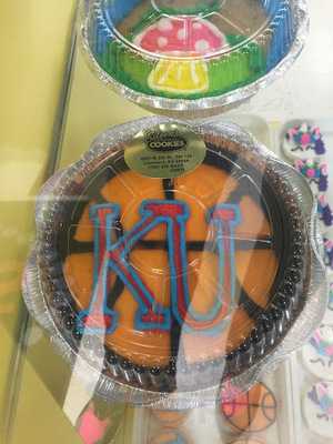 Eileen's Colossal Cookie