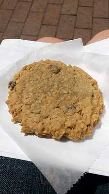 Eileen's Colossal Cookie