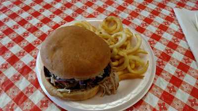 Hog Wild Pit Bar-b-q