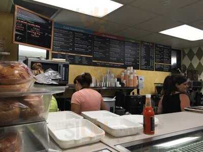 Plaza Deli