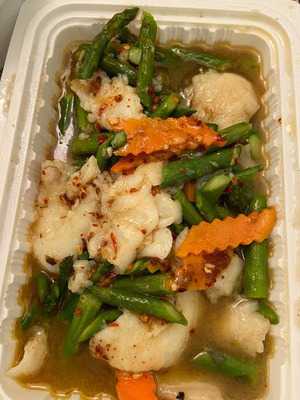 Triyyaki Noodle And Sushi Buffet