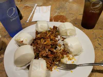 Triyyaki Noodle And Sushi Buffet