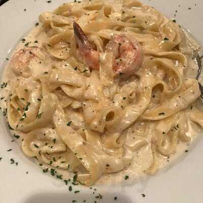 Moni's Pasta And Pizza