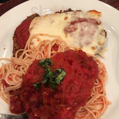 Moni's Pasta And Pizza