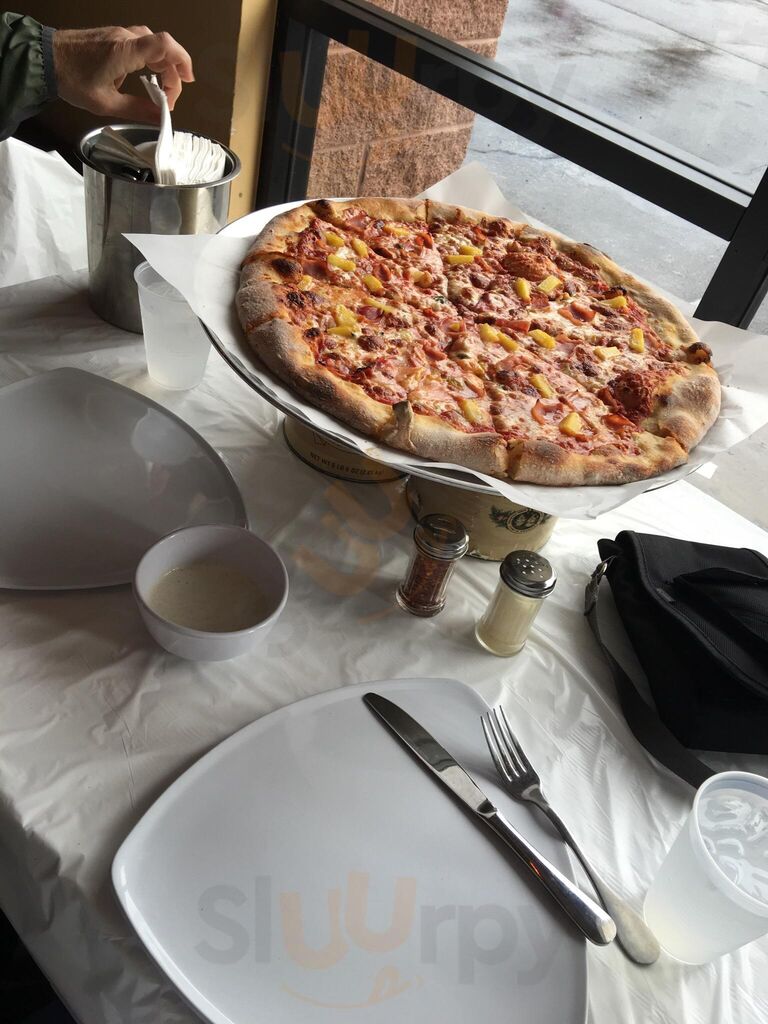 Old School Pizzeria