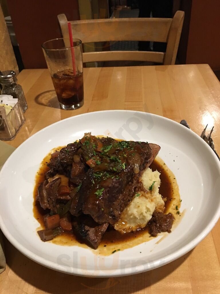 Gino's Fine Italian Food