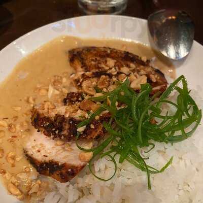 Va De Vi Bistro & Wine Bar