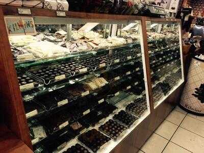 Kilwin's Chocolates And Ice Cream